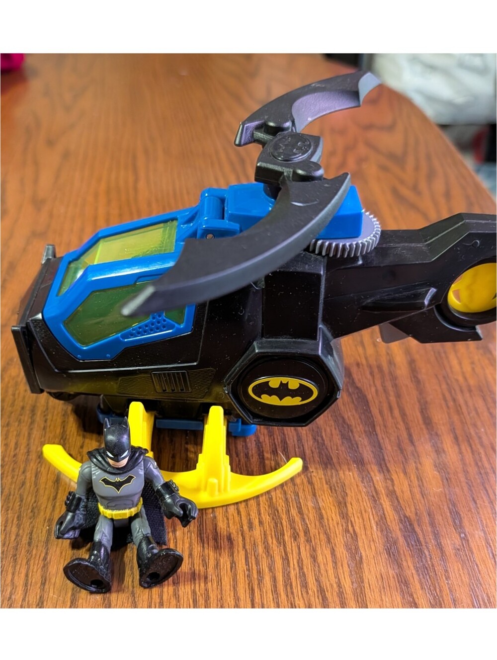 Fisher Price Imaginext DC Super Friends Batcopter and Batman Figure Set